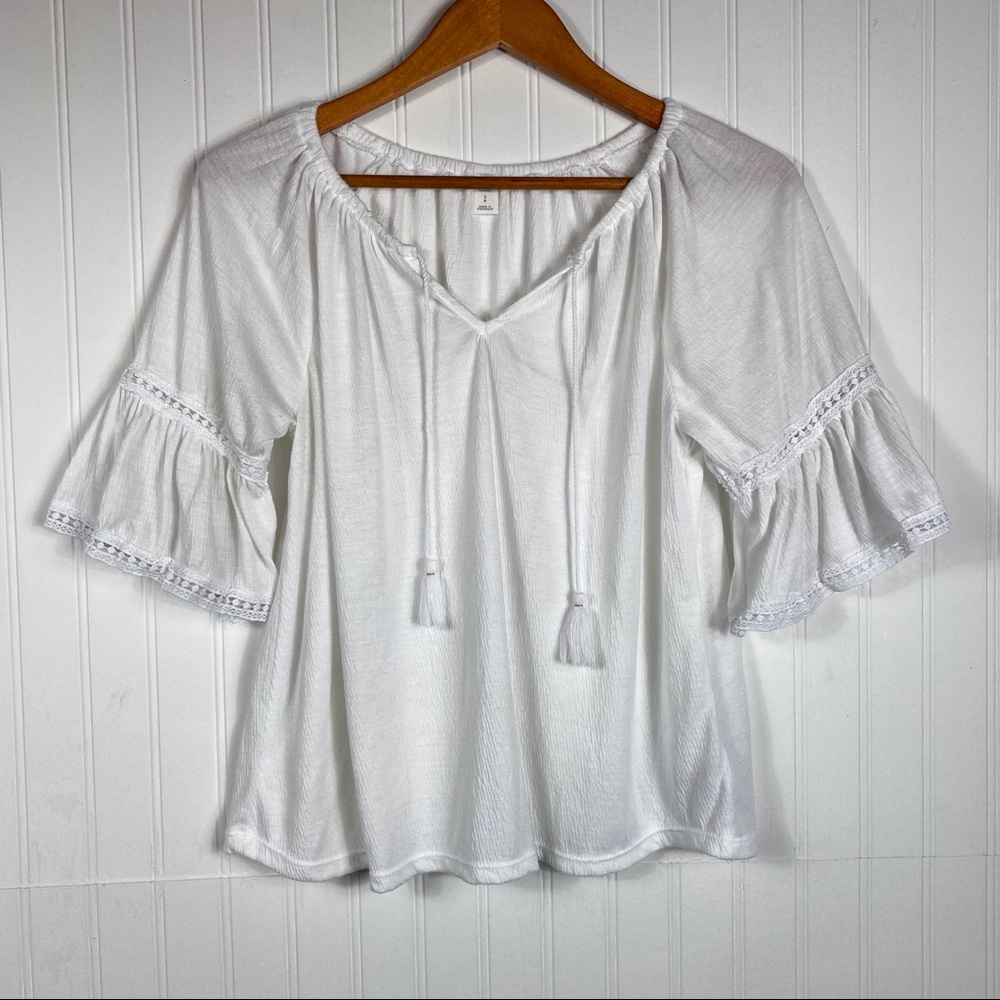 Old navy white 3/4 length bell sleeve tassel neck